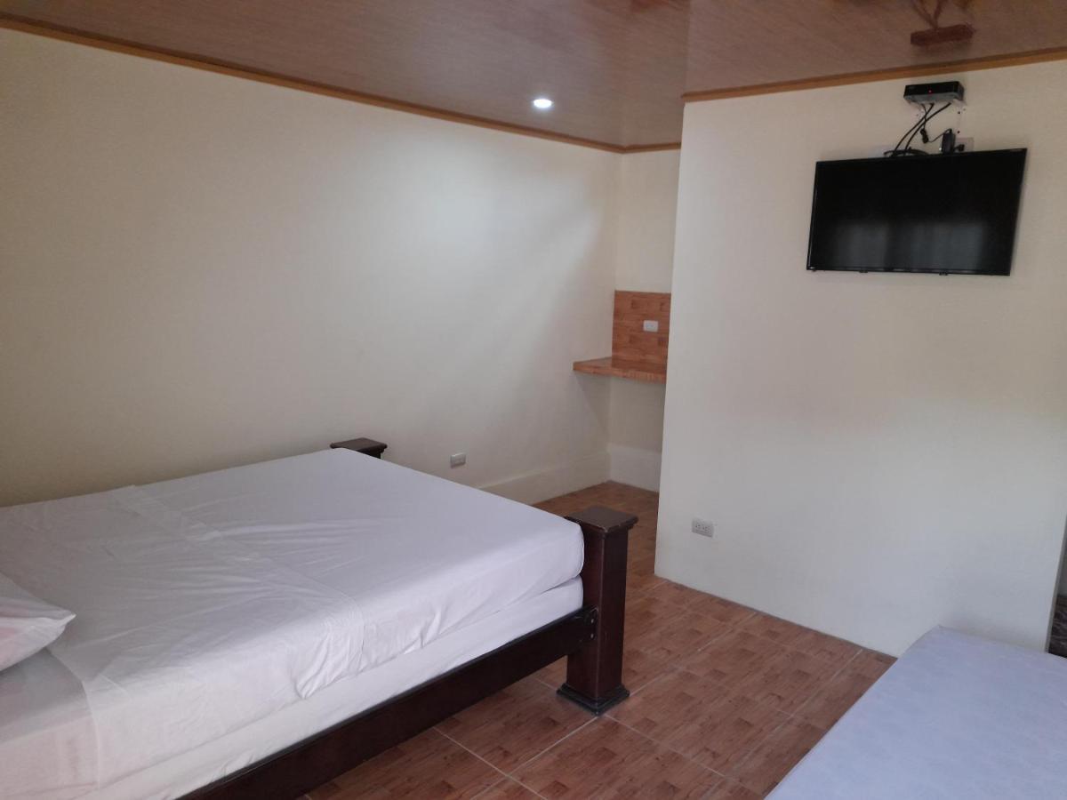 Cabinas Playa Agujas Apartment Quebrada Ganado Luaran gambar